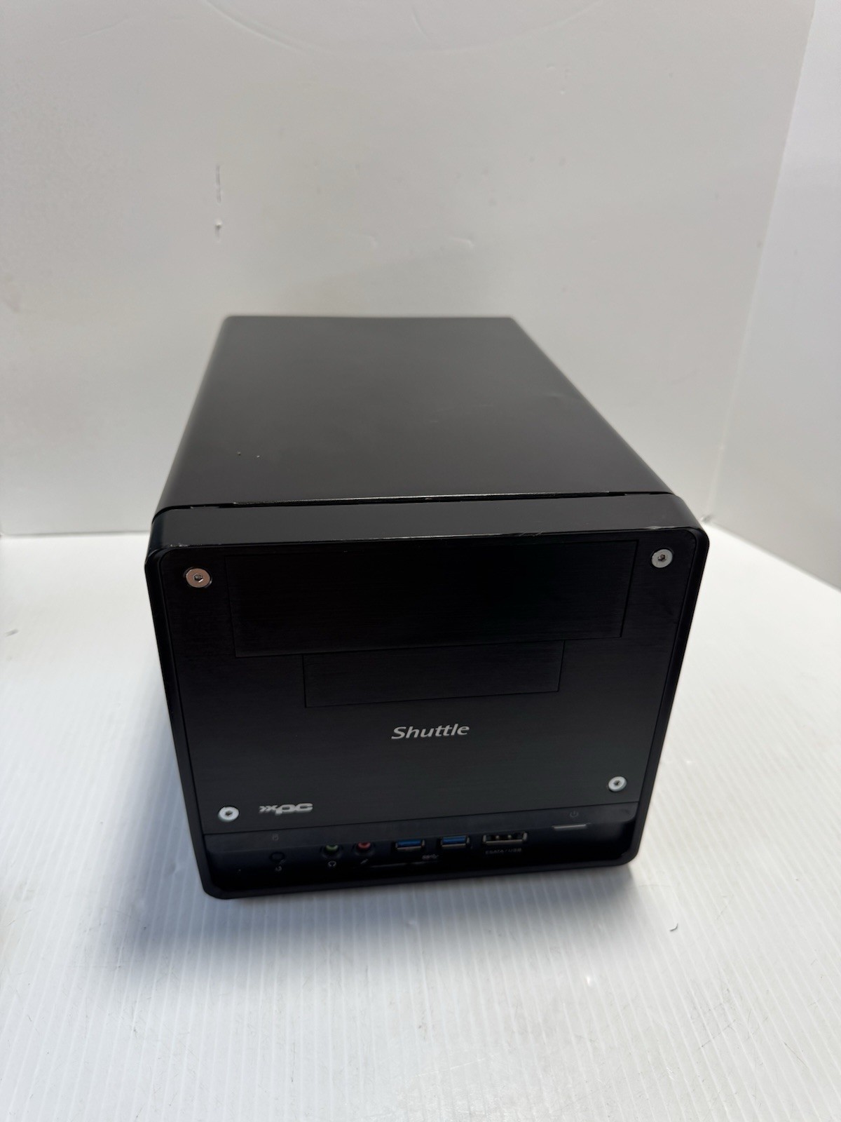 Shuttle XPC SH67  ,HDD 32 GB Ram