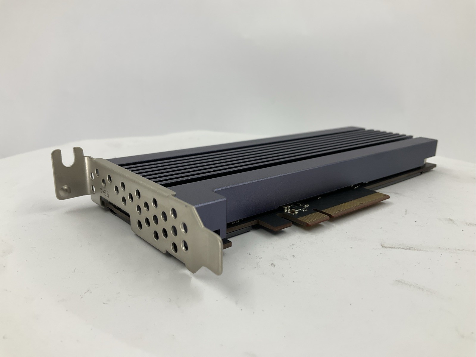 Samsung PM1725a 1.6TB NVMe PCIe 3.0 x8 HHHL Enterprise SSD MZ-PLL1T60