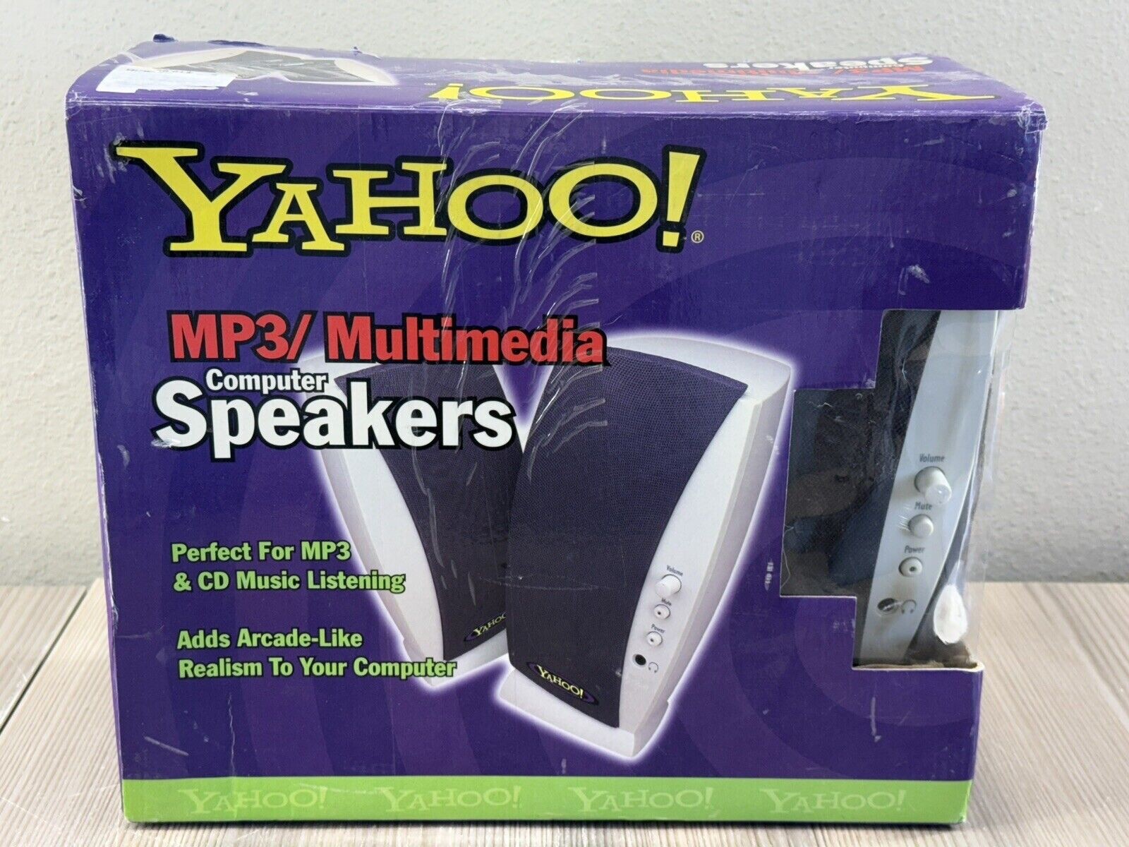 Vintage 2001 Yahoo MP3/Multimedia Computer Speakers W/Box & Accessories