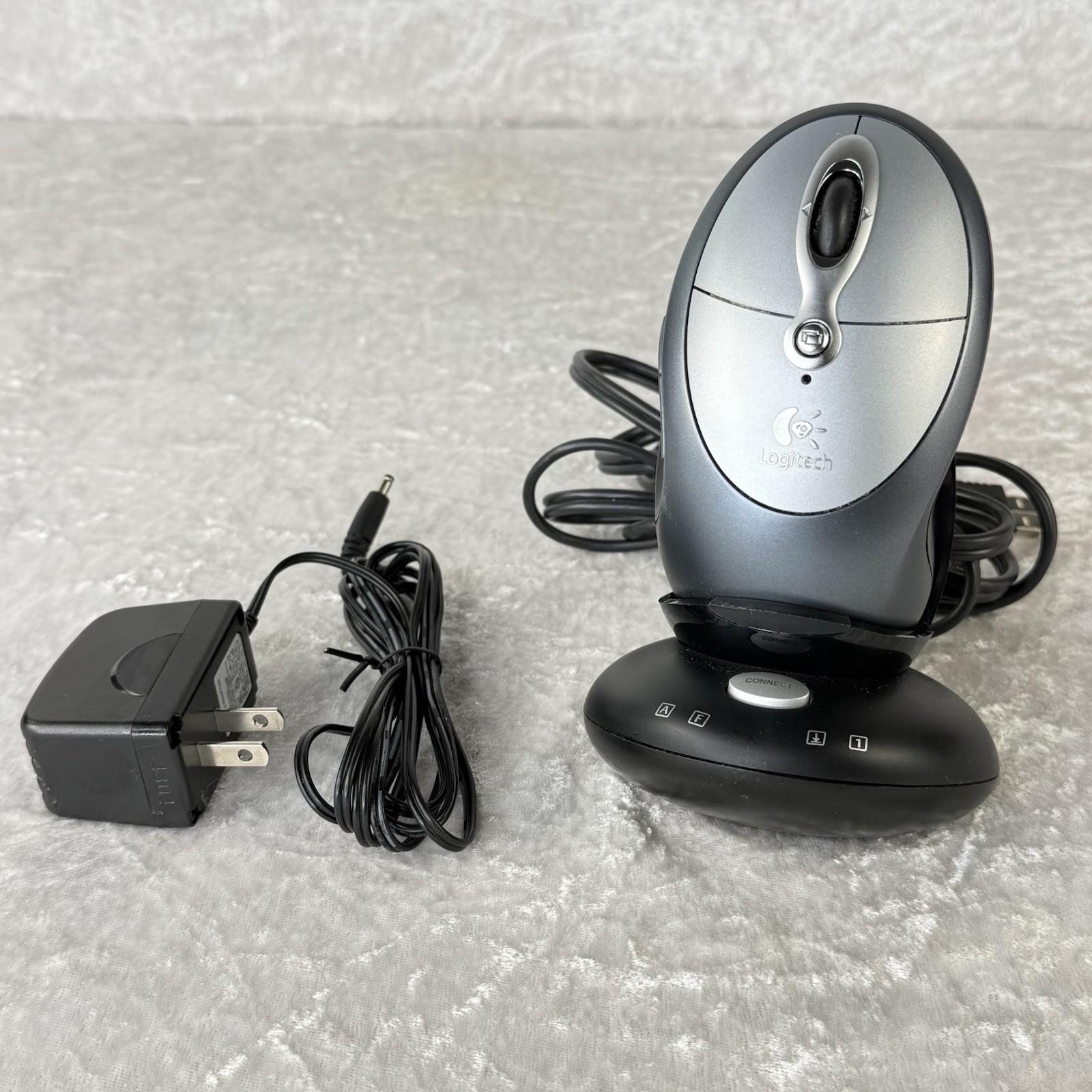 Logitech Cordless Click Plus Optical Mouse  M-RAK89B & Receiver C-BO33 Tested
