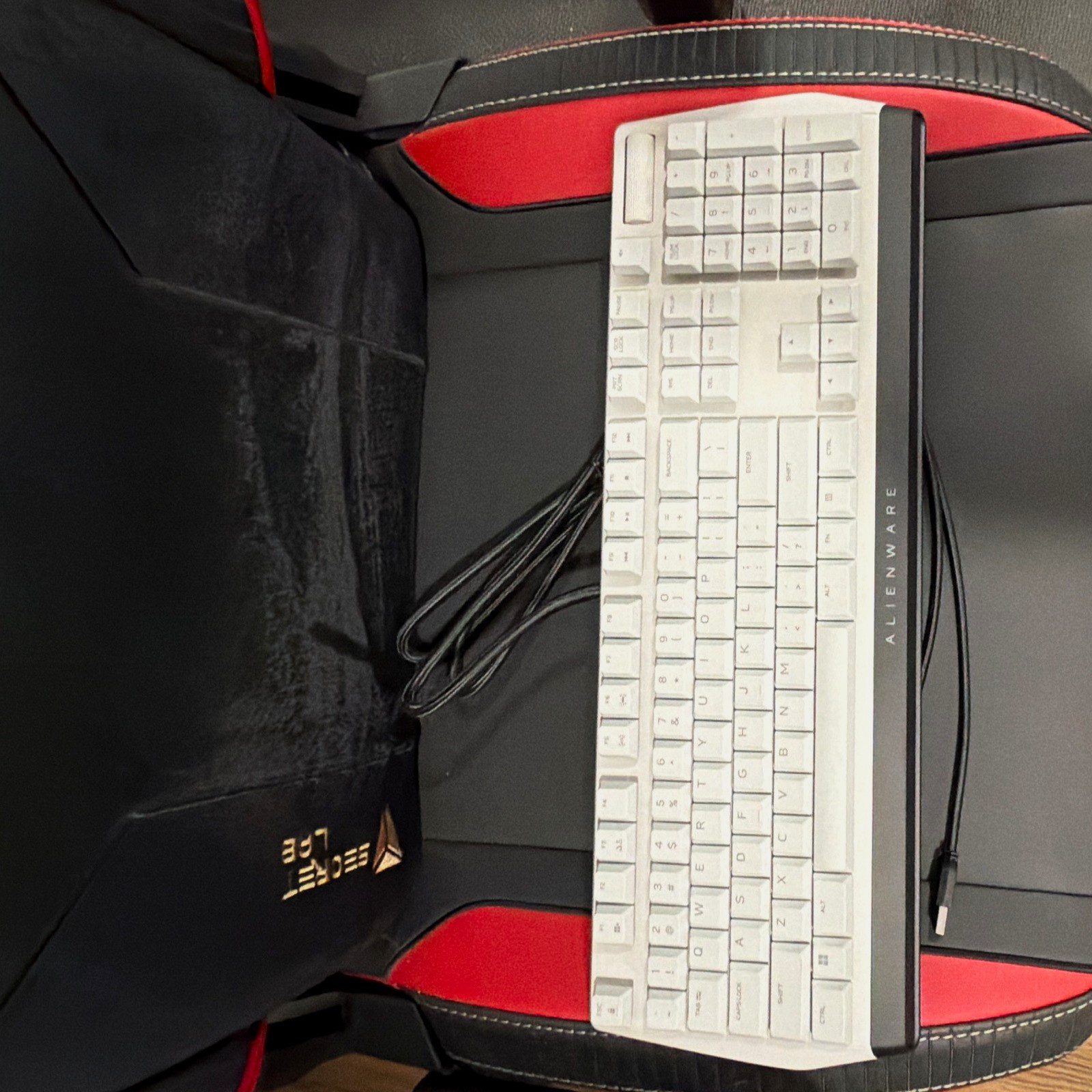 Alienware AW510K Wired USB Illuminated Gaming Keyboard English QWERTY White