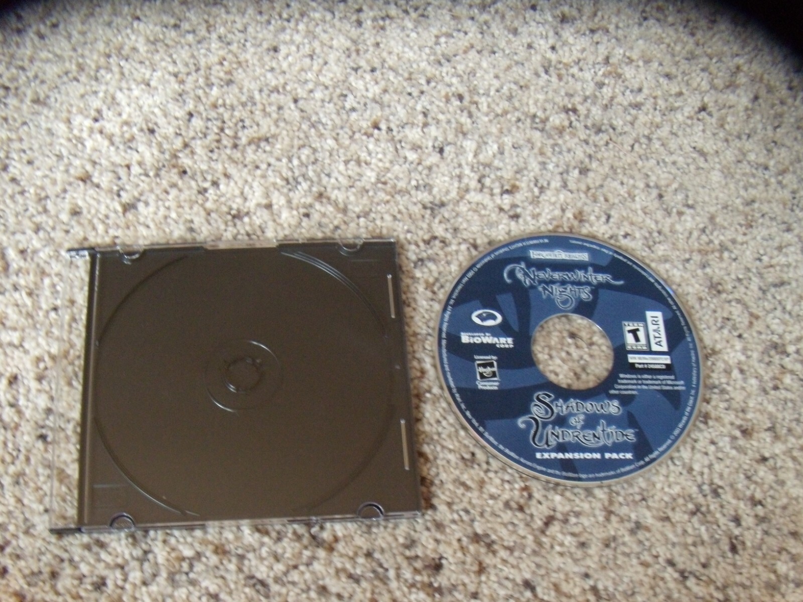 Neverwinter Nights Shadows of Undrentide Expansion Pack PC Replacement disk