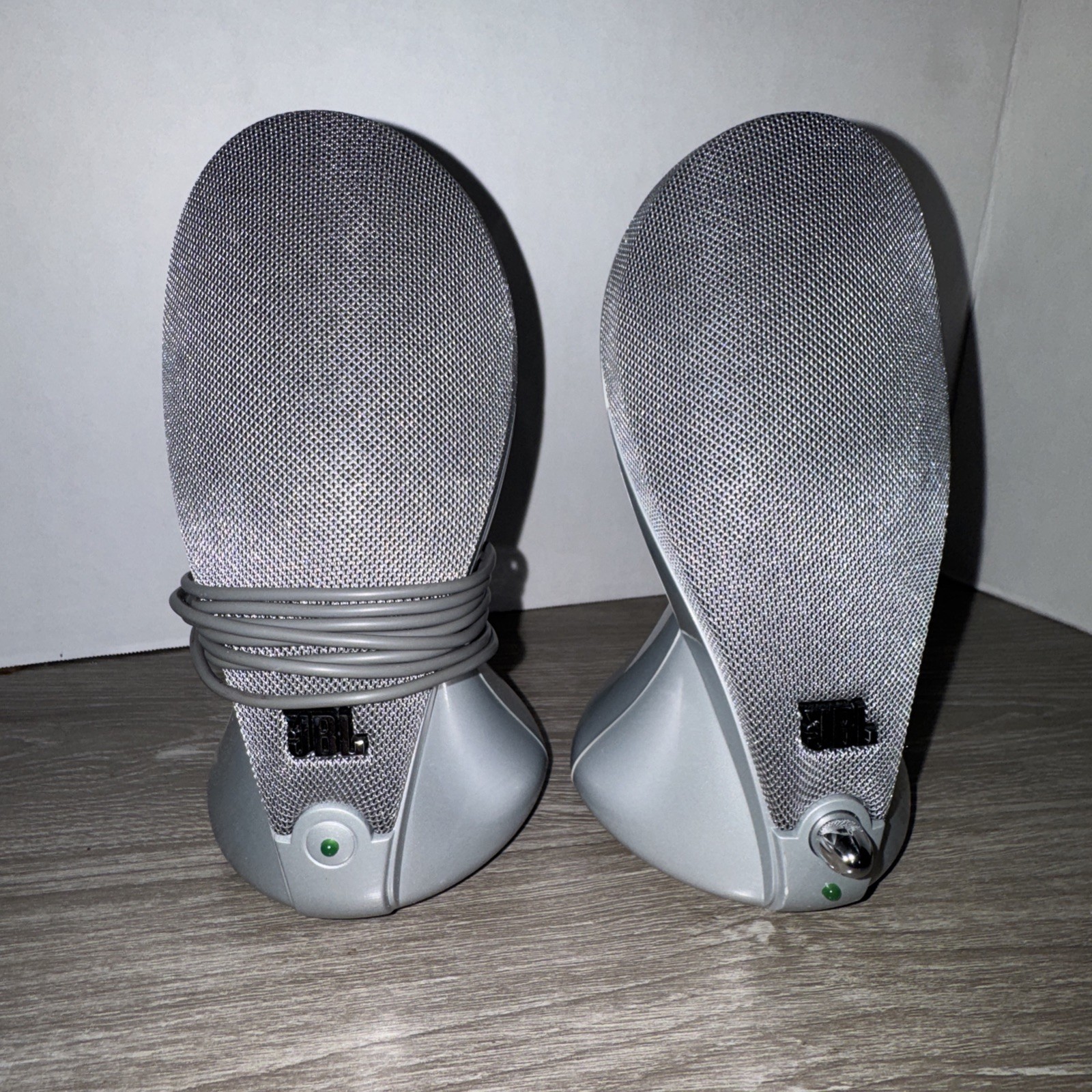 JBL Duet by Harman Multimedia Silver Computer Speakers Pair - No Power Cord Used