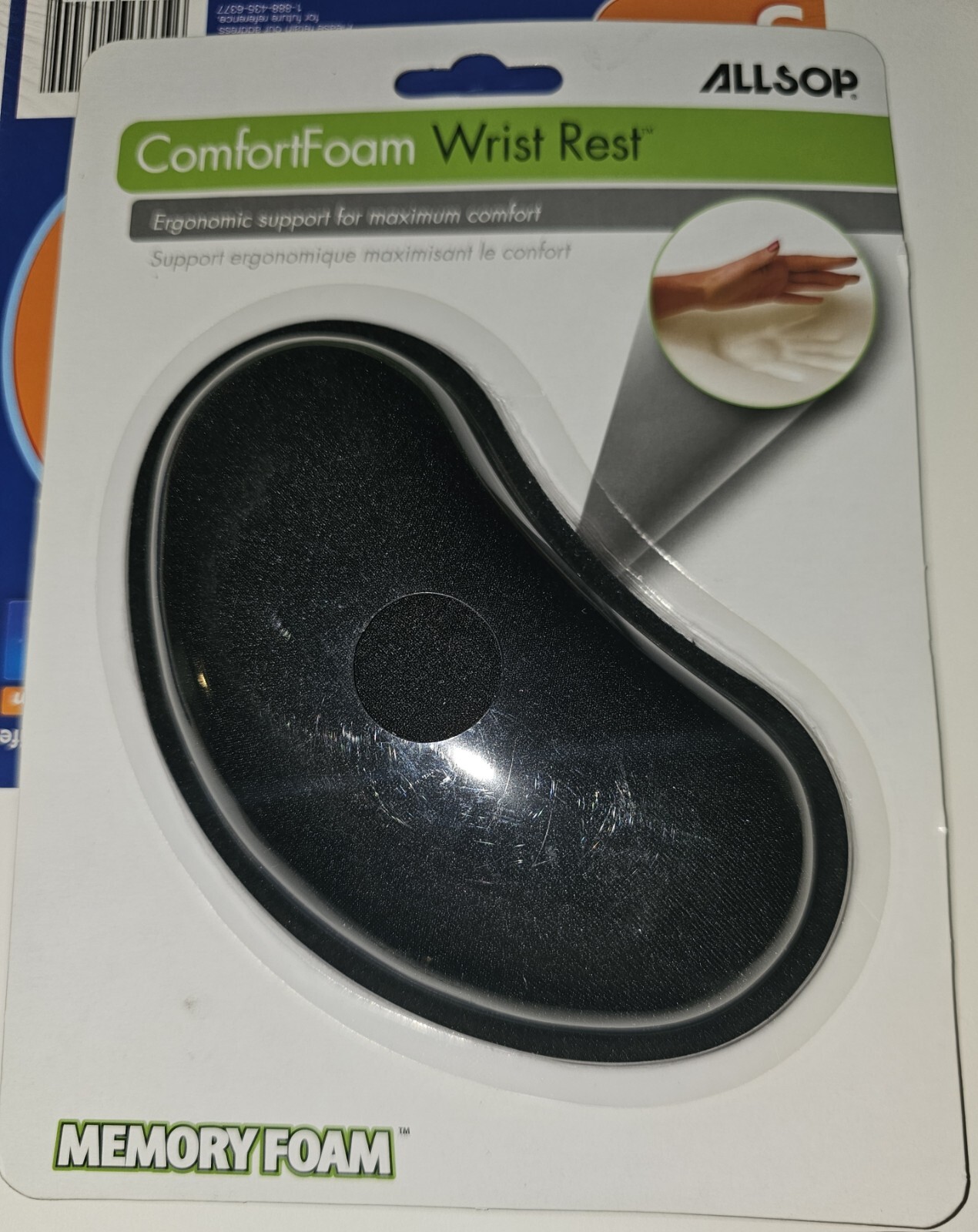Allsop ComfortFoam Small Mouse Wrist Rest 5.25" W x 3" D x 1" H, Black. A2