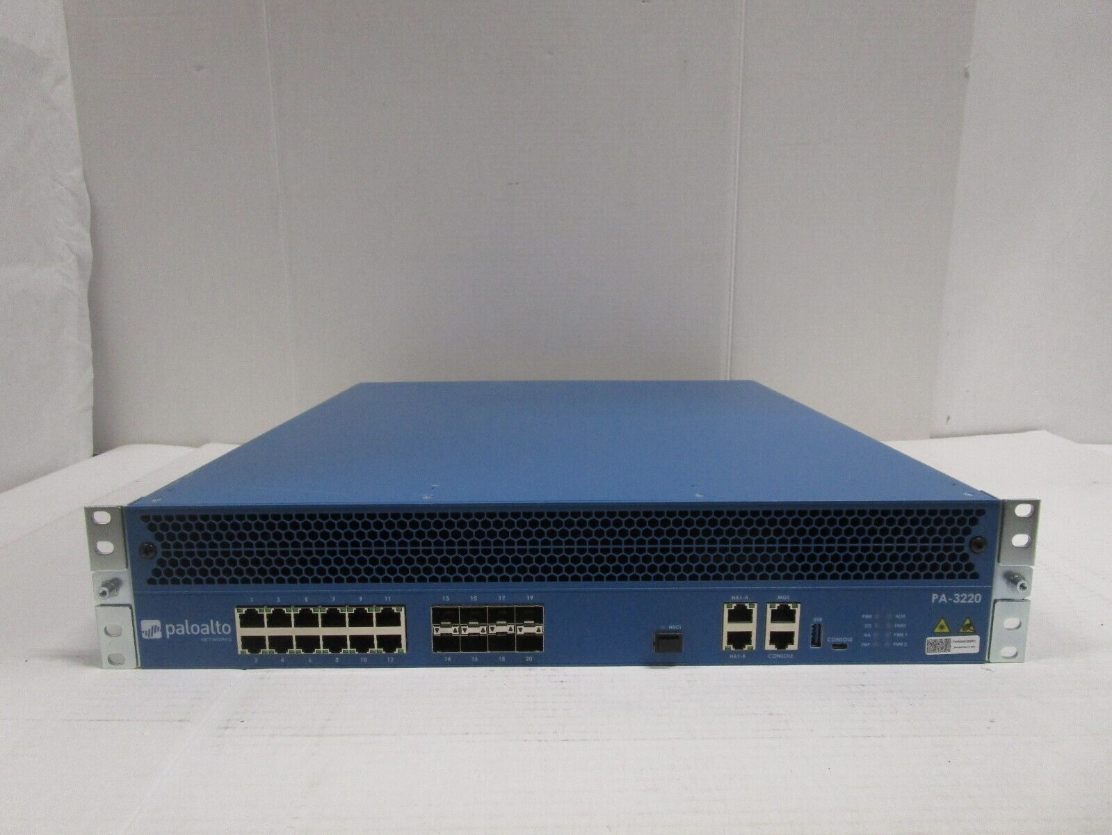 Palo Alto PA-3220 Network Enterprise Firewall With 240Gb SSD SEE PHOTOS