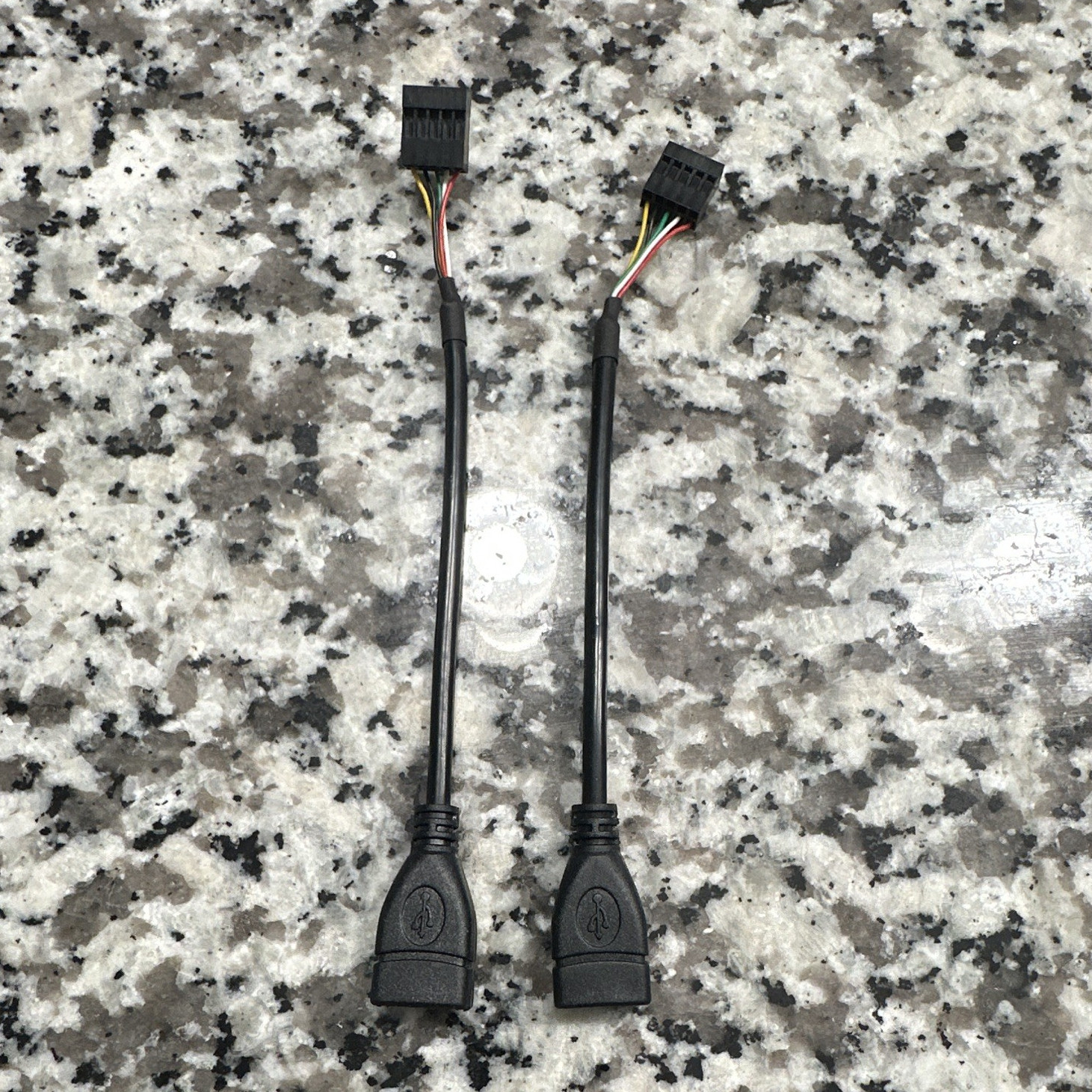2x USB Type-A Female to 4-Pin Adapter Short Cable, Black (Less Than 1 ft)