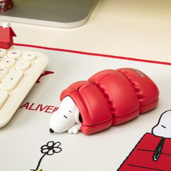 Peanuts Snoopy Figure Wireless Mouse Bluetooth 2.4GHz Multi-Pairing Red PC Cute
