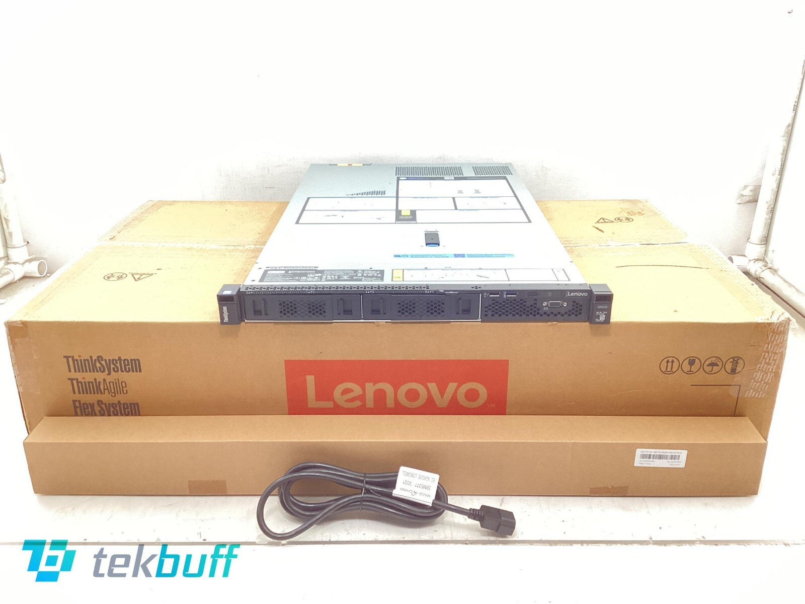 Lenovo ThinkSystem 1U SR630 Server 1x Xeon Gold 5218 32GB No HD - (7X02A0CKNA)