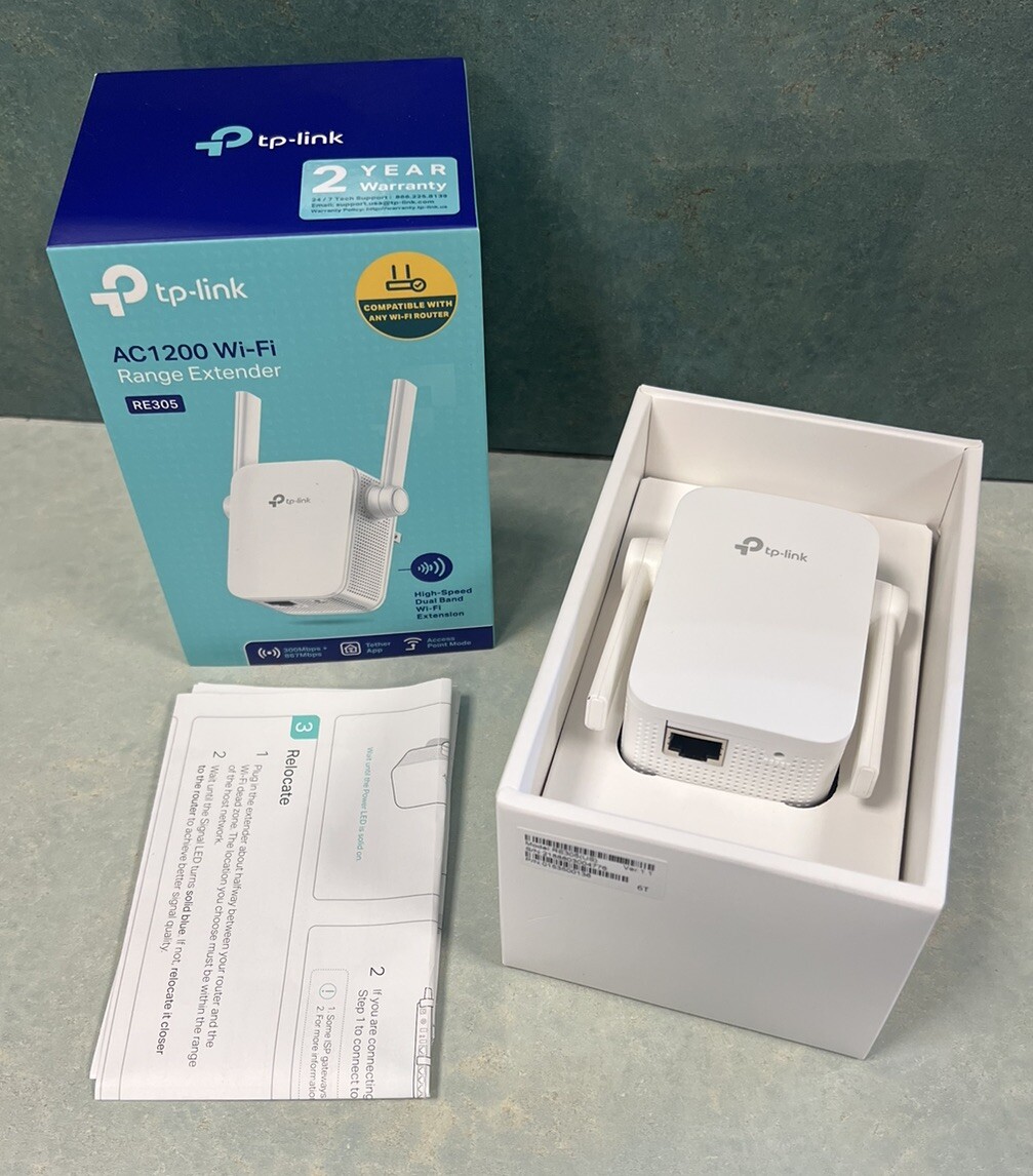 TP-LINK RE305 Dual-Band Wireless Range Extender - White