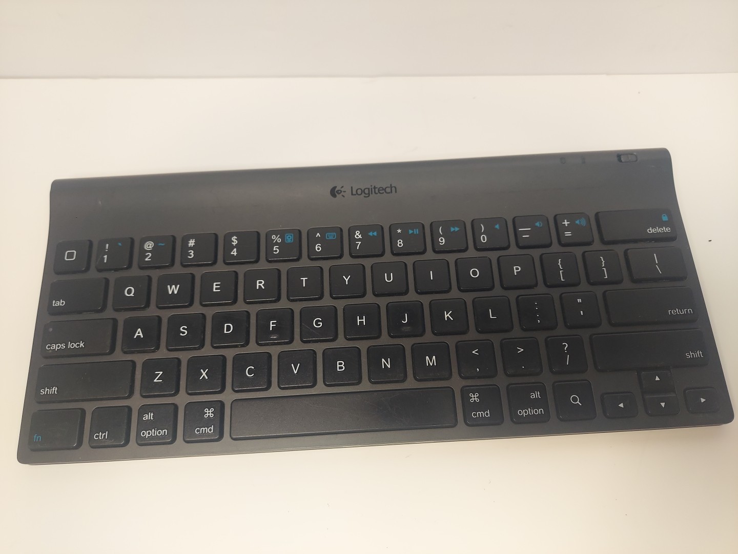 Logitech Tablet Keyboard for Android 3.0+ IPad
