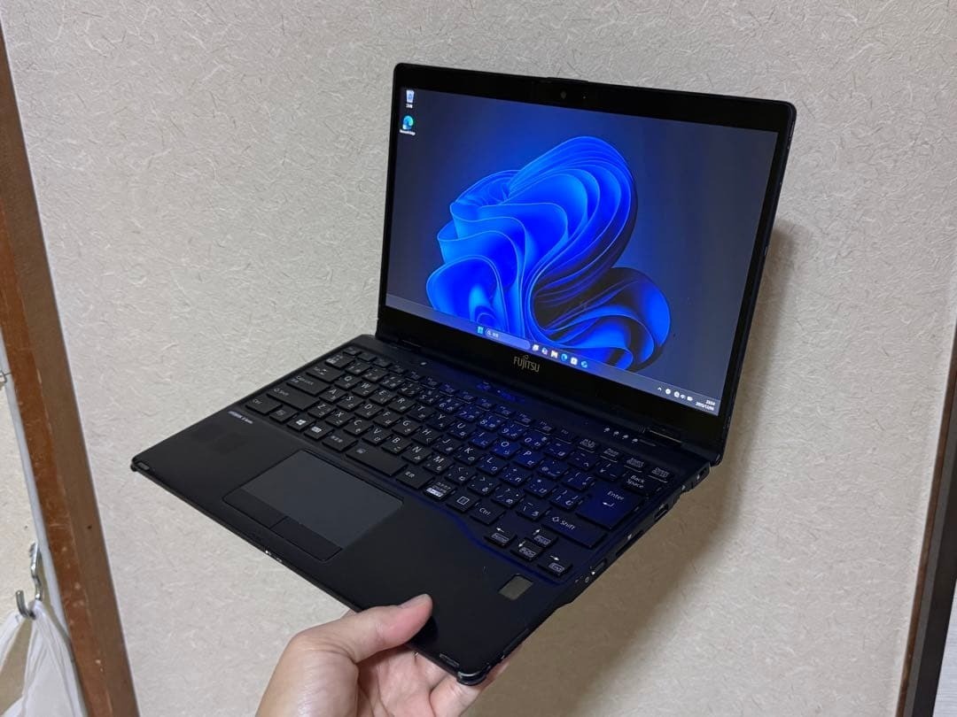 Fujitsu Lifebook U9311X/F Core i7-1145G7 2.6GHz 13.3 8GB SSD 256GB Win 11 ProF/S