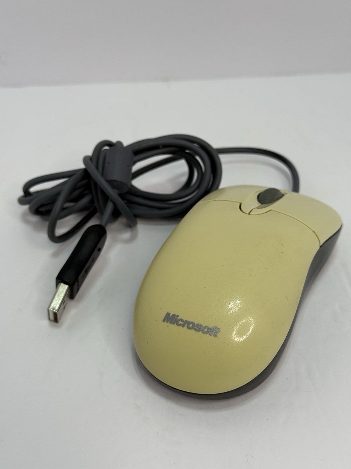 Microsoft Basic Optical Wheeled Mouse White USB/PS2 Compatible X800898 TESTED