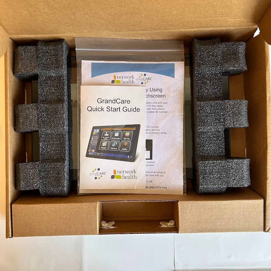 Grand Care Monitor Remote Living 17" Screen Black Multi USB With Charger OG Box