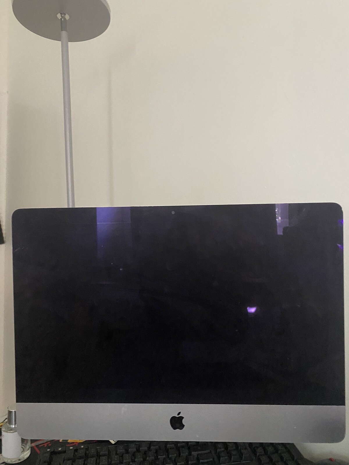 Apple iMac 21.5" Desktop - GeForce GT 750M, Intel 500 Gb, HD Display (Late 2012)
