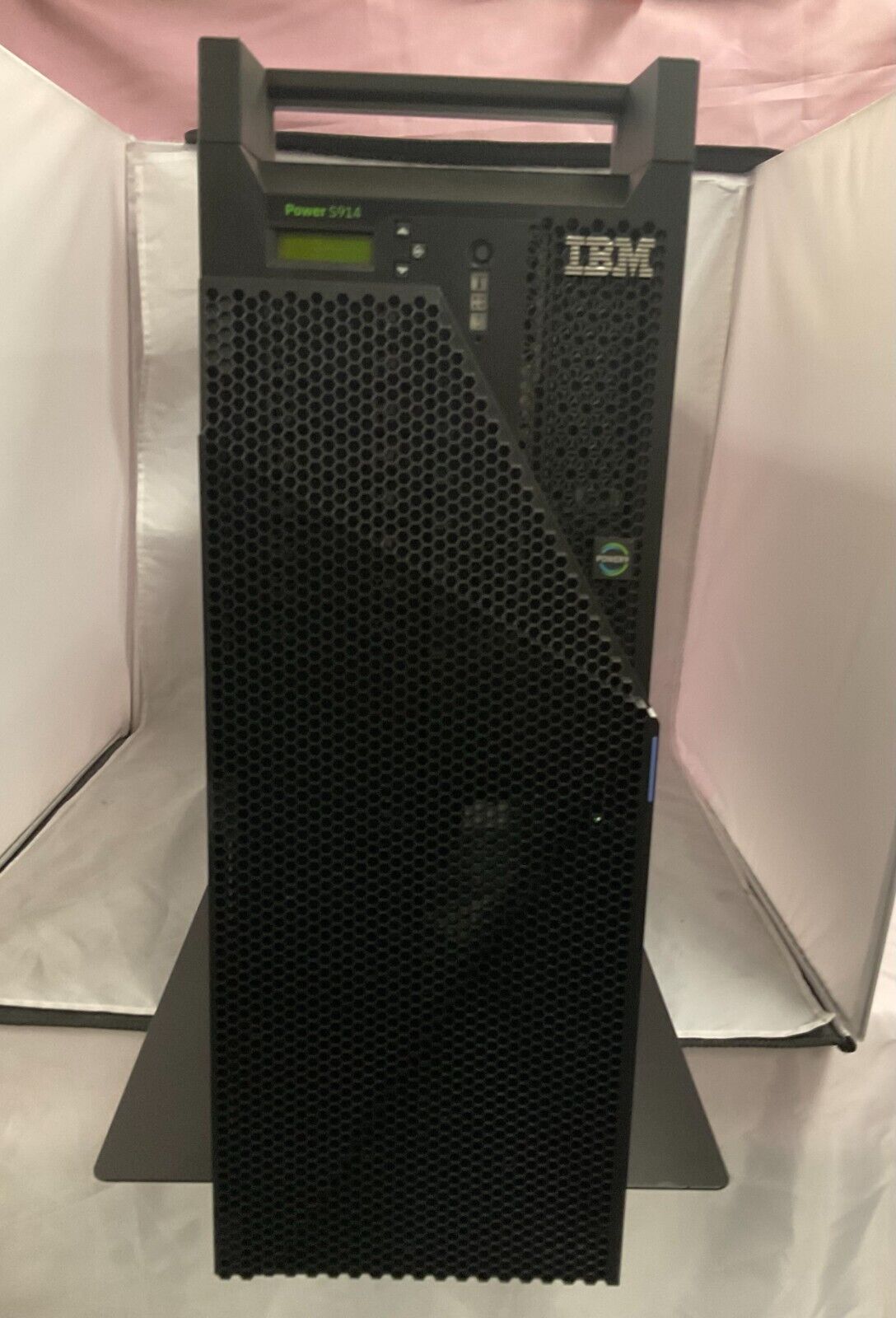 IBM 9009-41A Power S914 i series, 4-core 2.3/3.8Ghz, 1 OS 25 user i V7R5 license