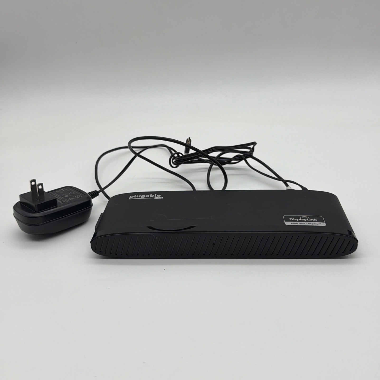 Plugable UD-3900H USB 3.0 6-Port Dual Monitor Horizontal Docking Station