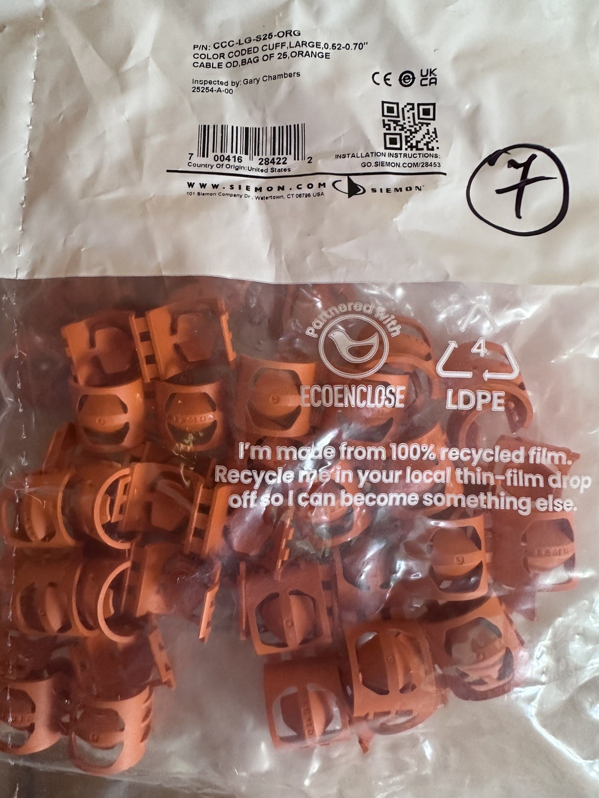 Siemon Expandable CCC-LG-S25-VLT Large, for 0.52-0.70" Bag of 25, Orange