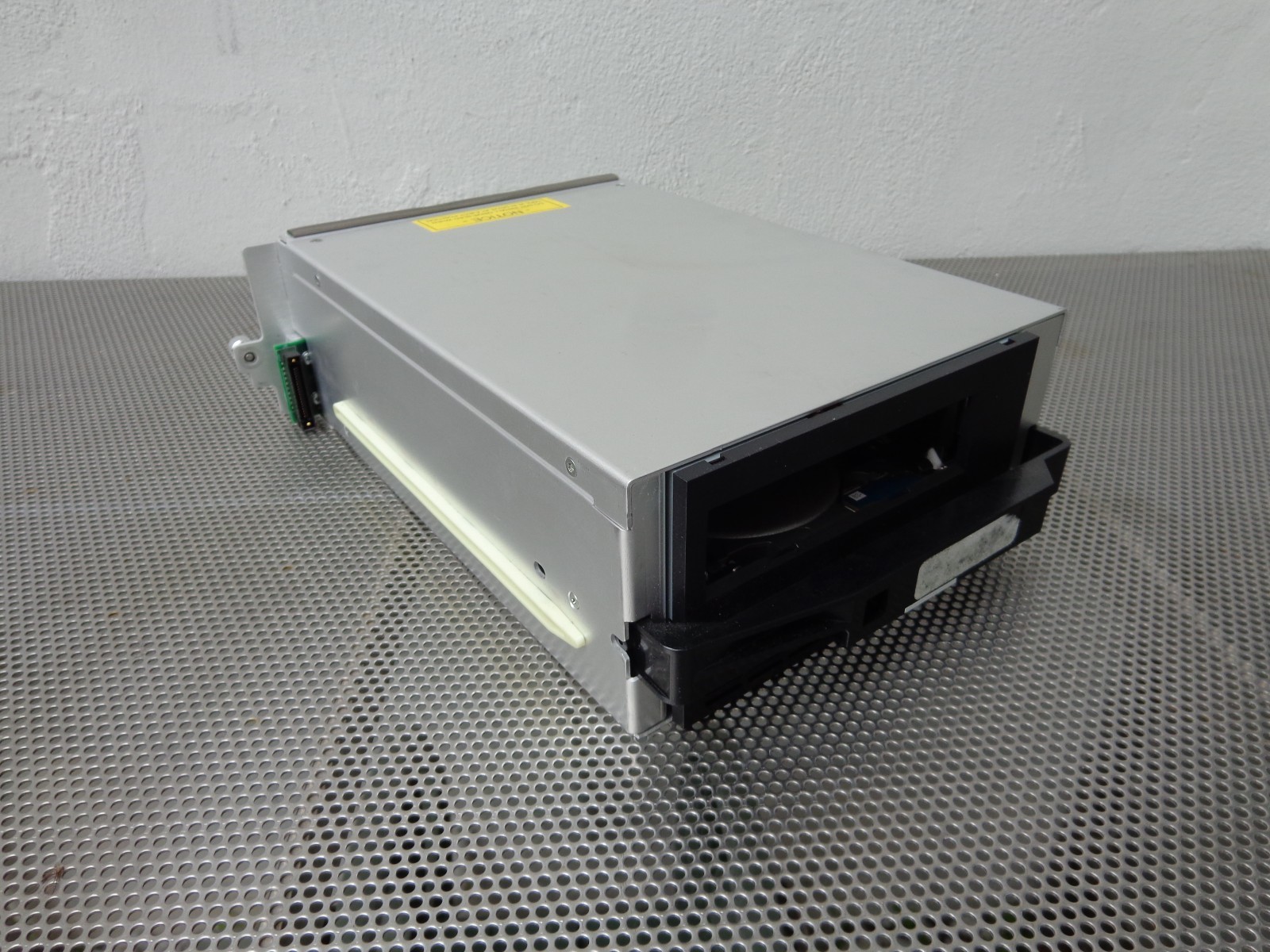 DELL LIBRARY TAPE DRIVE LTO-4 8-00491-01 UF-IN-LTO4-FC 0WN444 WN444 ML6000