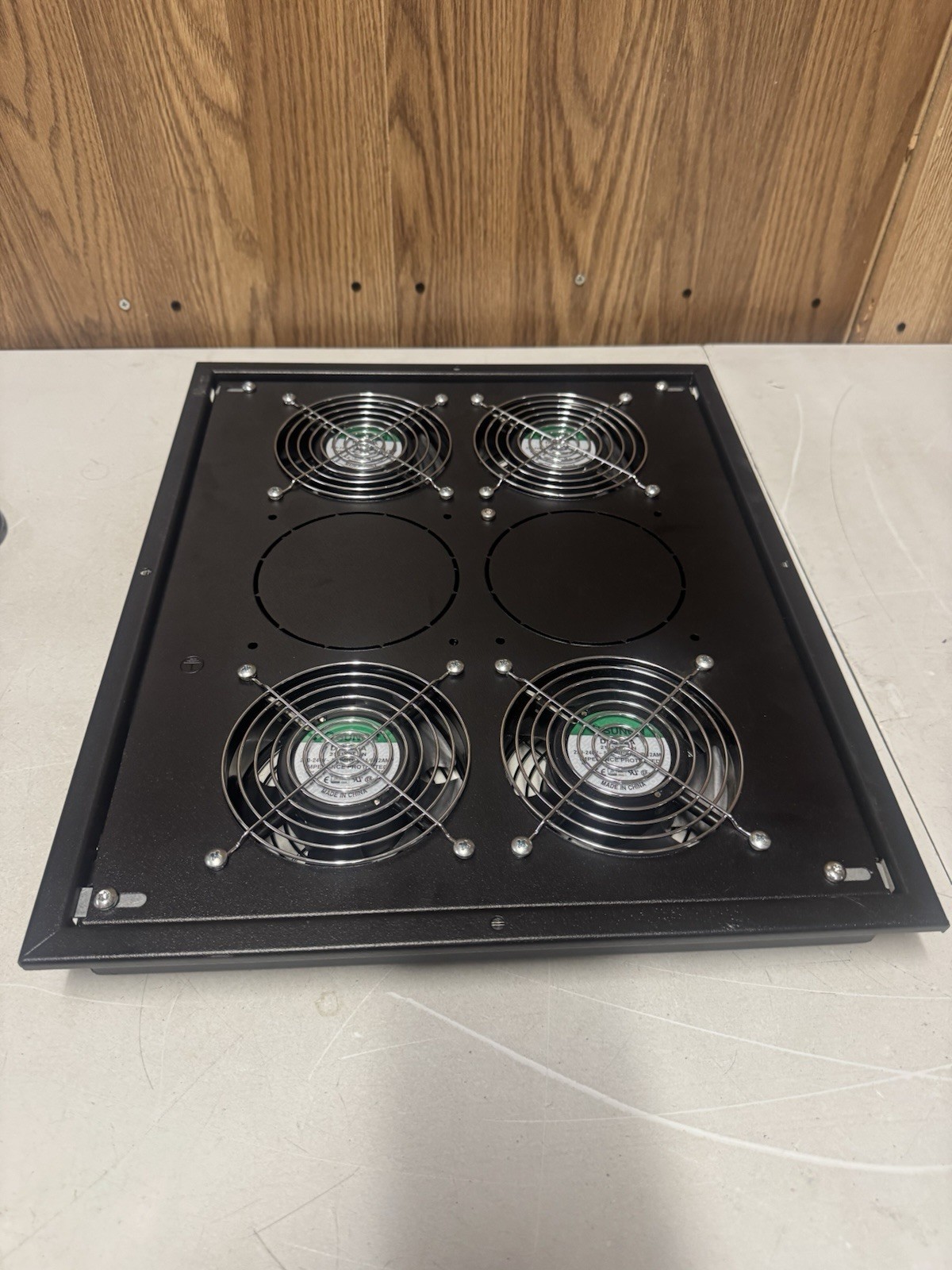 Triton 19" Rack Mount Fan Unit 4 Cooling Fans 90W 230V Server Cabinet