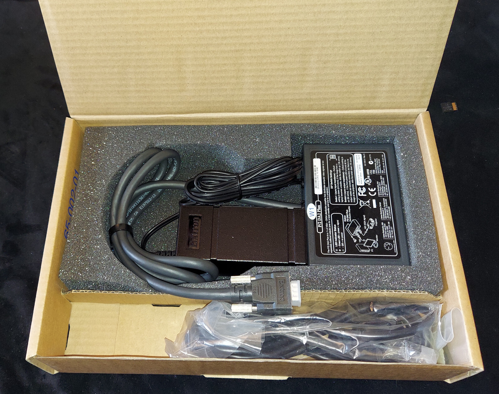 EXTRON P/2 DA2 PLUS - VGA Distribution Amplifier - Open Box - 60-046-03