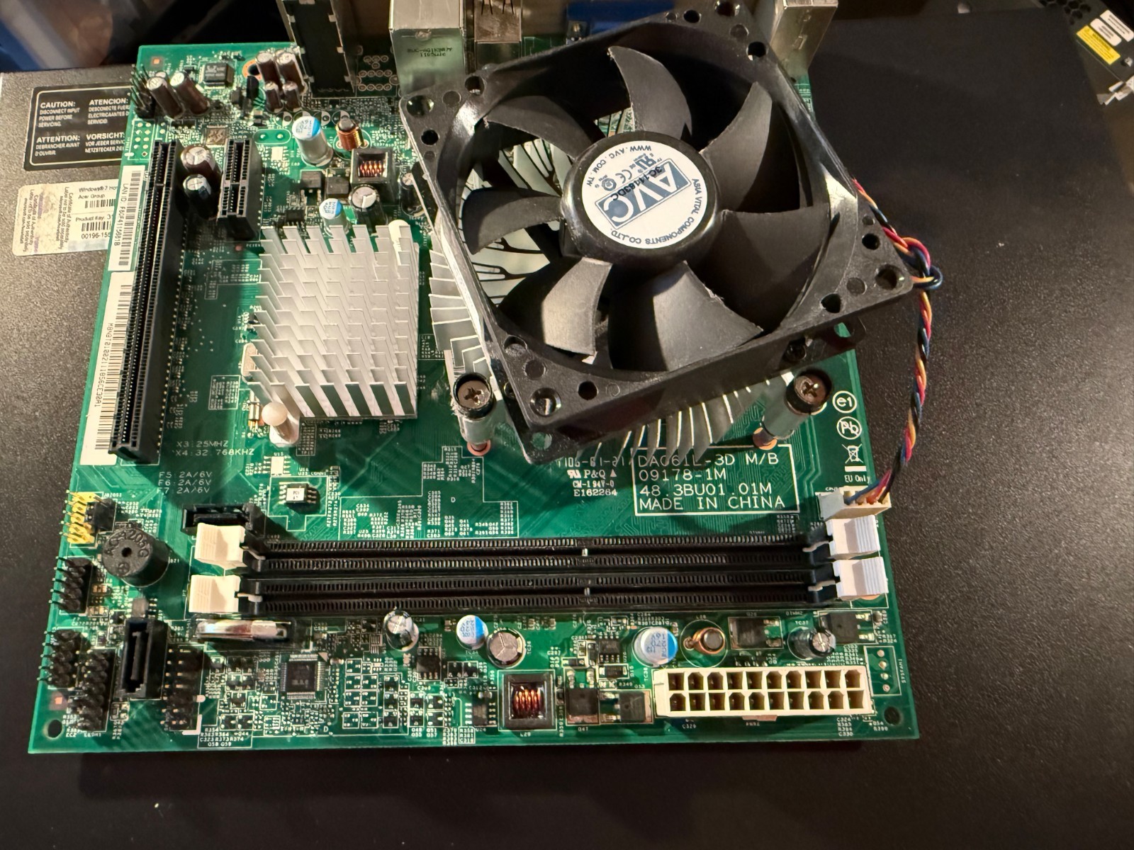 eMachines EL1352G DA061L-3D  Motherboard + AMD II 170u CPU + Fan + I/O Shield