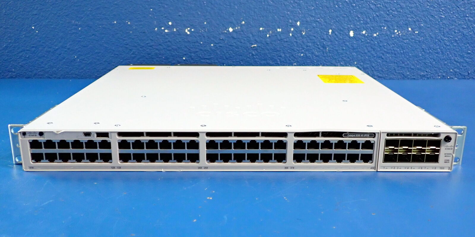 Cisco Catalyst 9300 48 UPoE Ethernet Switch C9300-48U-E w/ C9300-NM-8X Module