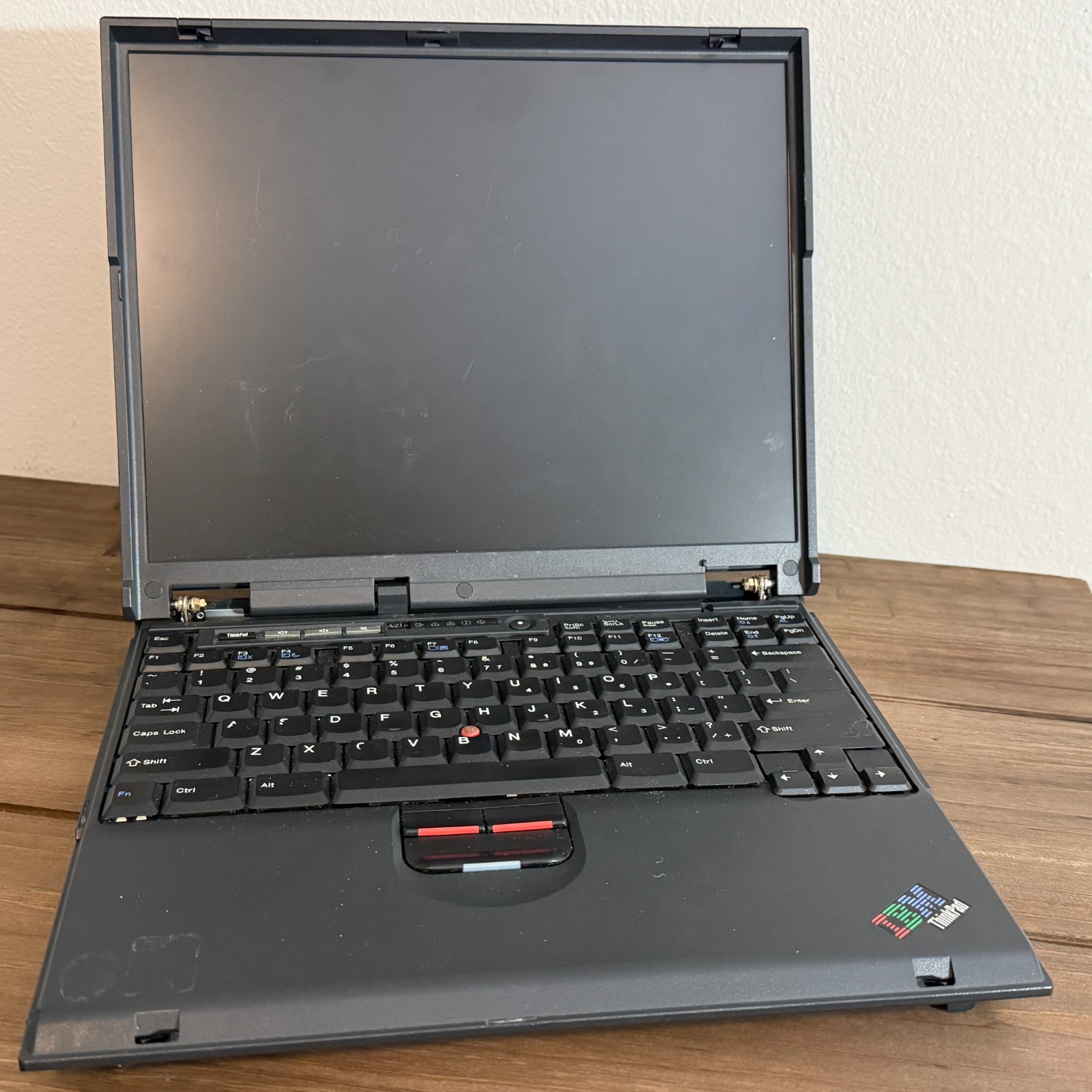IBM ThinkPad A21e 128MB RAM Parts Not Working Cracked Case No Batt/Charger #28