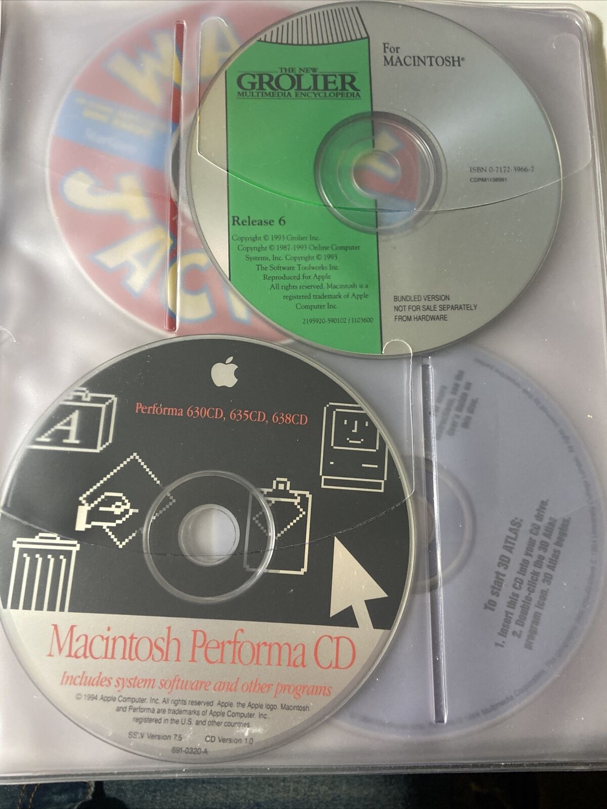 Vintage 1994 Macintosh Compact Discs & Holder Booklet Folder Performa Games Rare