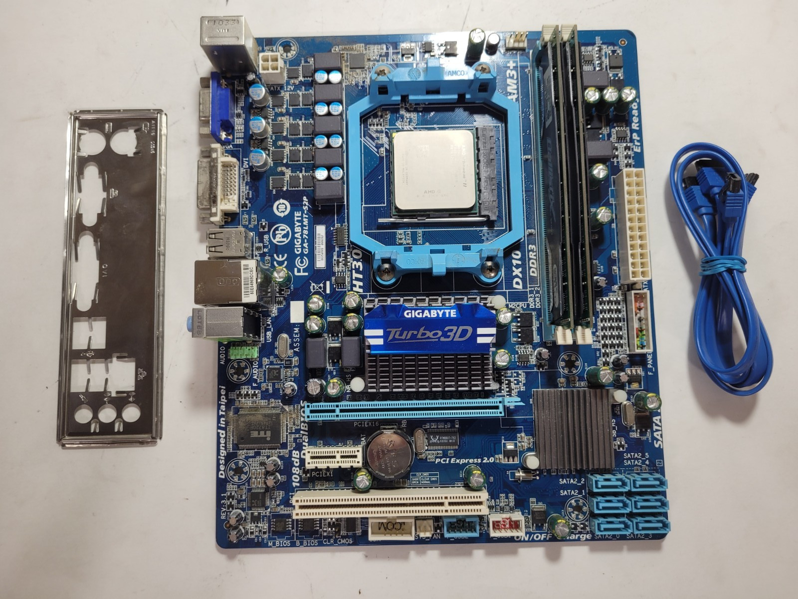 Gigabyte GA-78LMT-S2P Motherboard w/AMD Phenom II X4 965 Pro, 8GB RAM, #0393