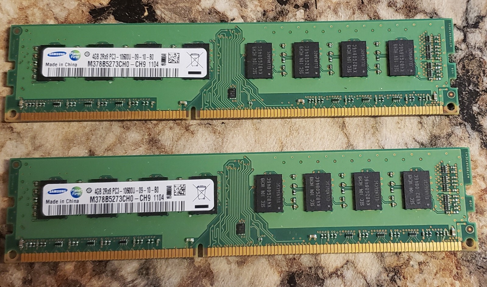Lot of 2 4GB (8GB) PC310600U 2Rx8 Samsung RAM Memory Sticks Desktop Memory Kit