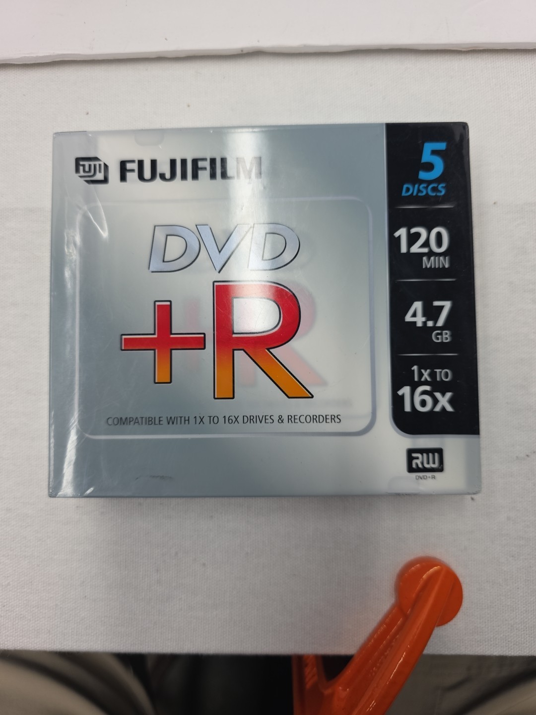 NEW Fujifilm DVD R 5 Discs 4.7gb 120 Min 1x to 16x Video Data Photo Music