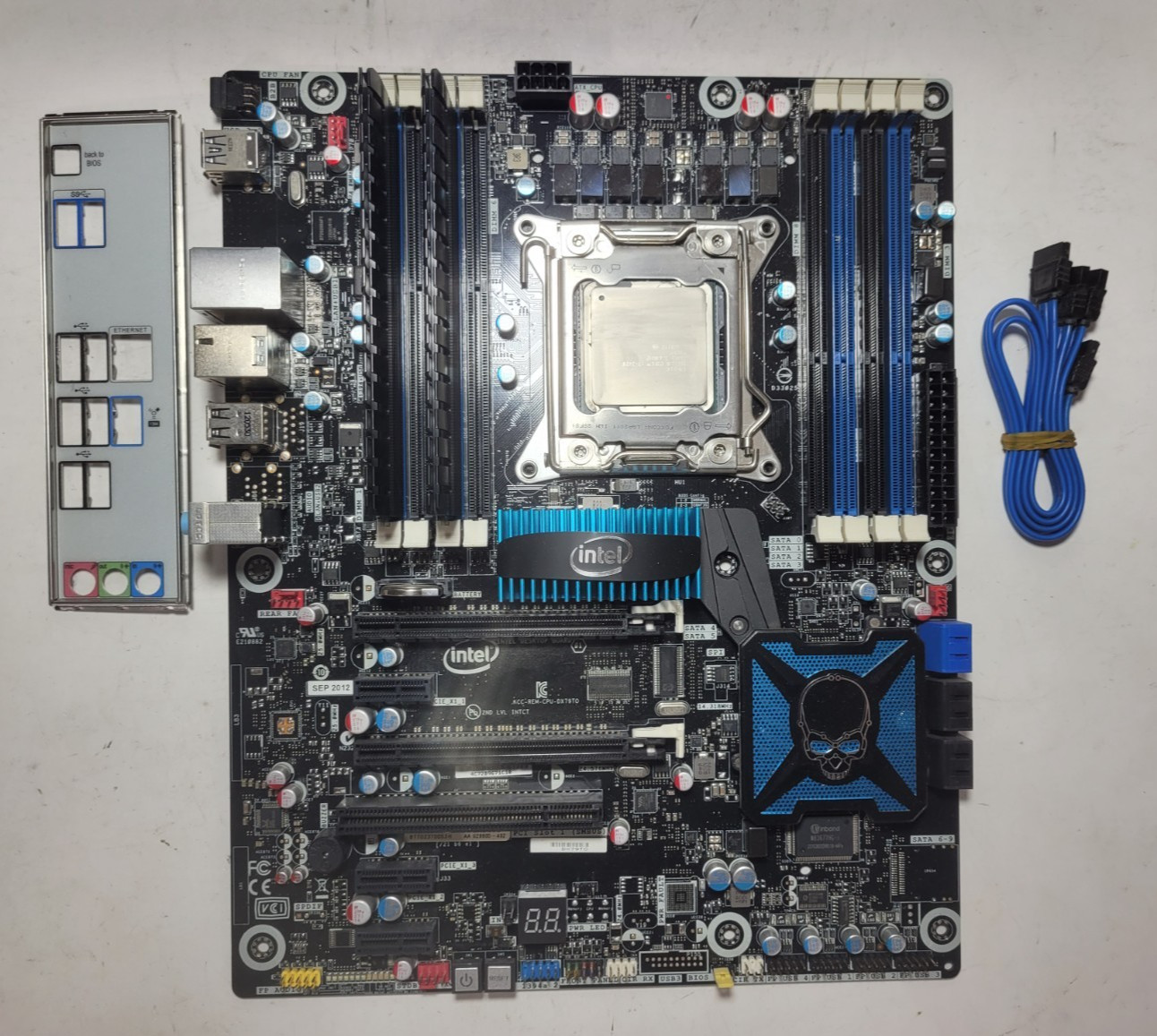 Intel Desktop Board DX79T0 Core i7-3820, 8GB RAM, IO Shield #1307