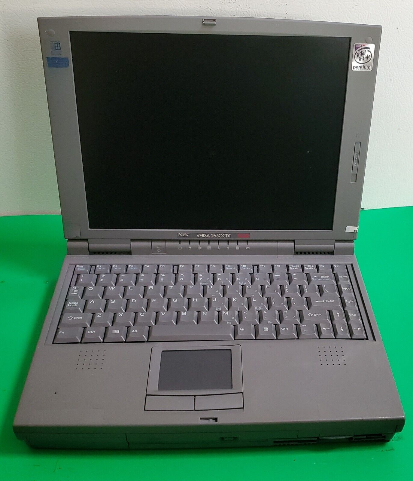 VINTAGE NEC Versa 2650CDT Model PC-6620 Notebook Laptop Computer Retro - as is