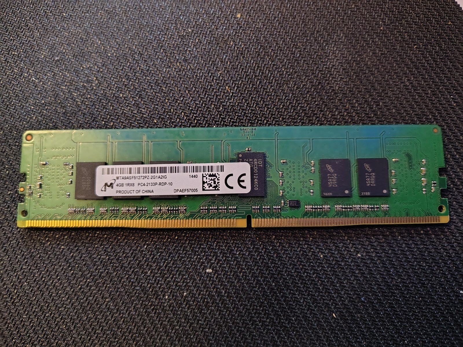Micron MtA9ASF51272PZ-2G1A2IG 4GB 1RX8 PC4-2133P RDIMM ECC-Reg for Server