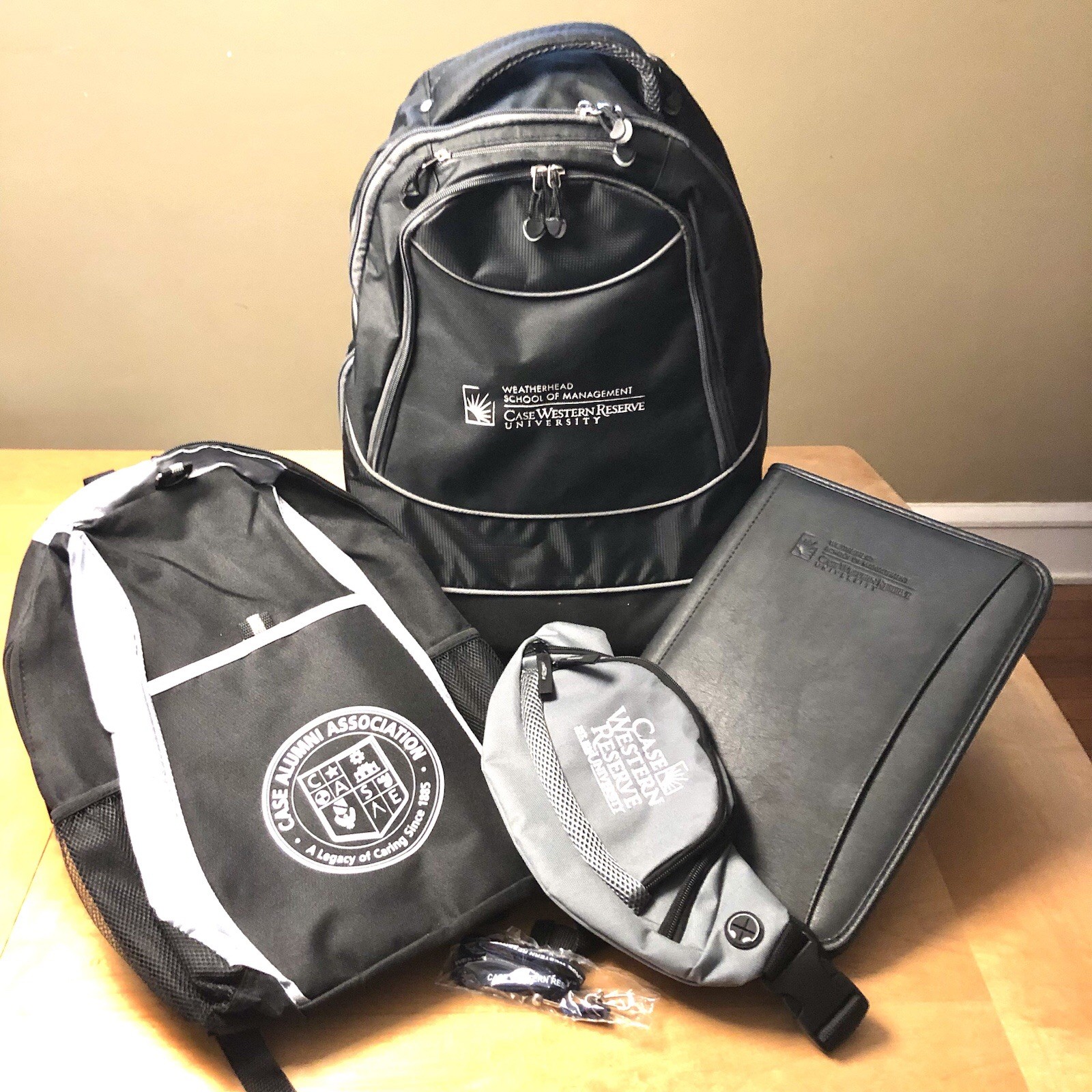 High Sierra Case Western Reserve Rolling Backpack Suite Of Bags & Case Lot Of 5