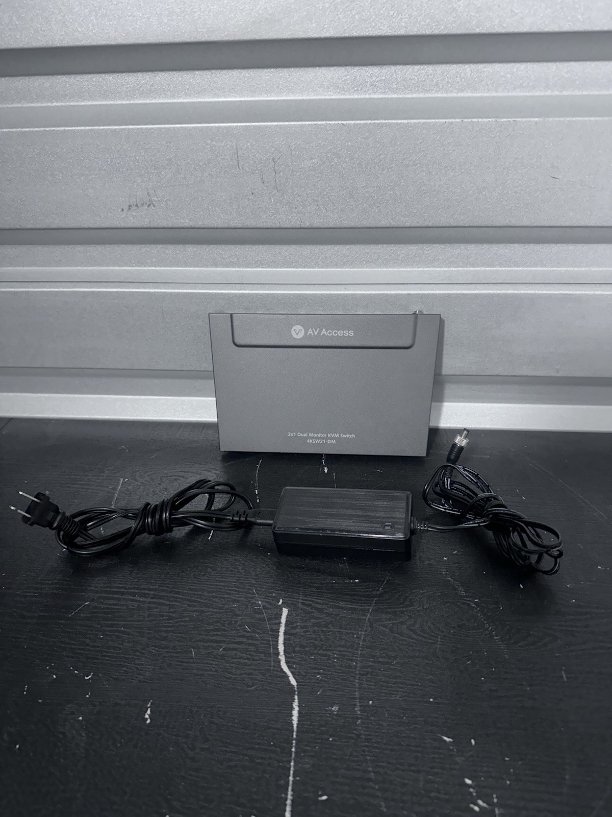 AV Access 2x1 Dual Monitor KVM Switch 4KSW21-DM