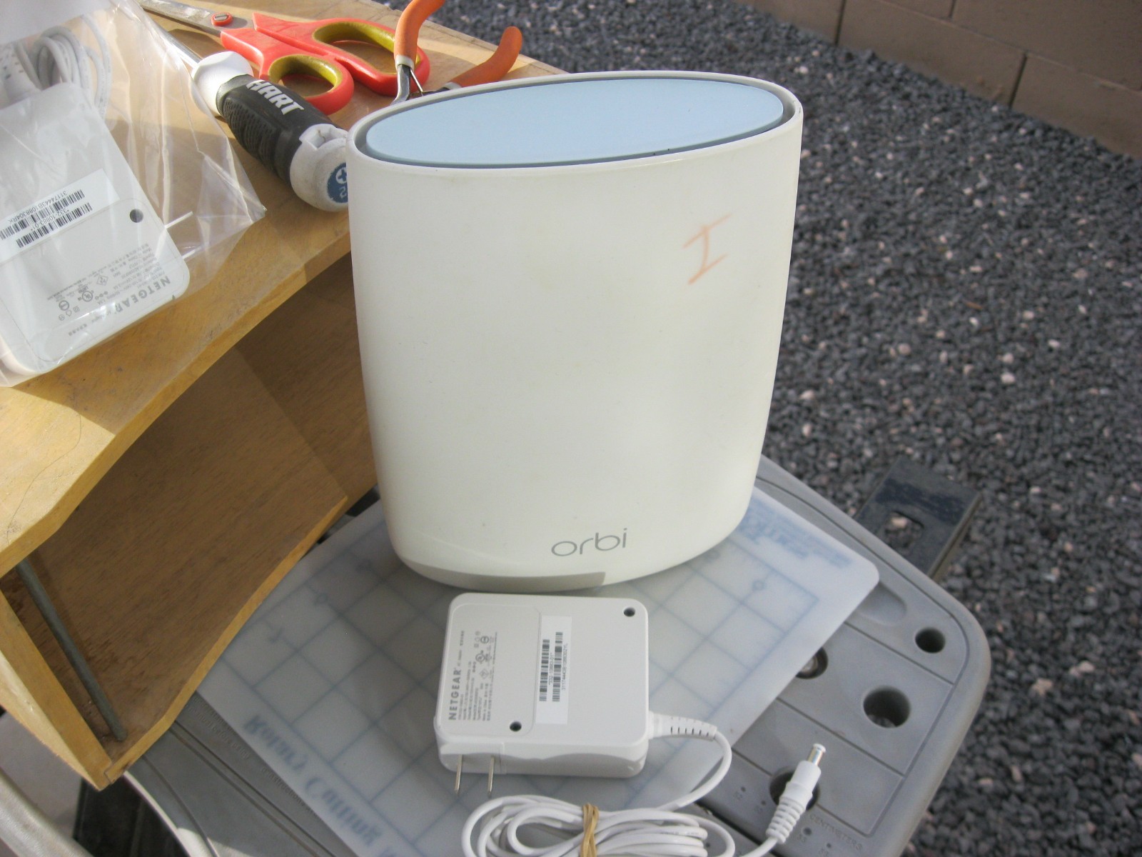 NETGEAR Orbi RBR50  Router Home Mesh WiFi Tri-band AC3000 - 