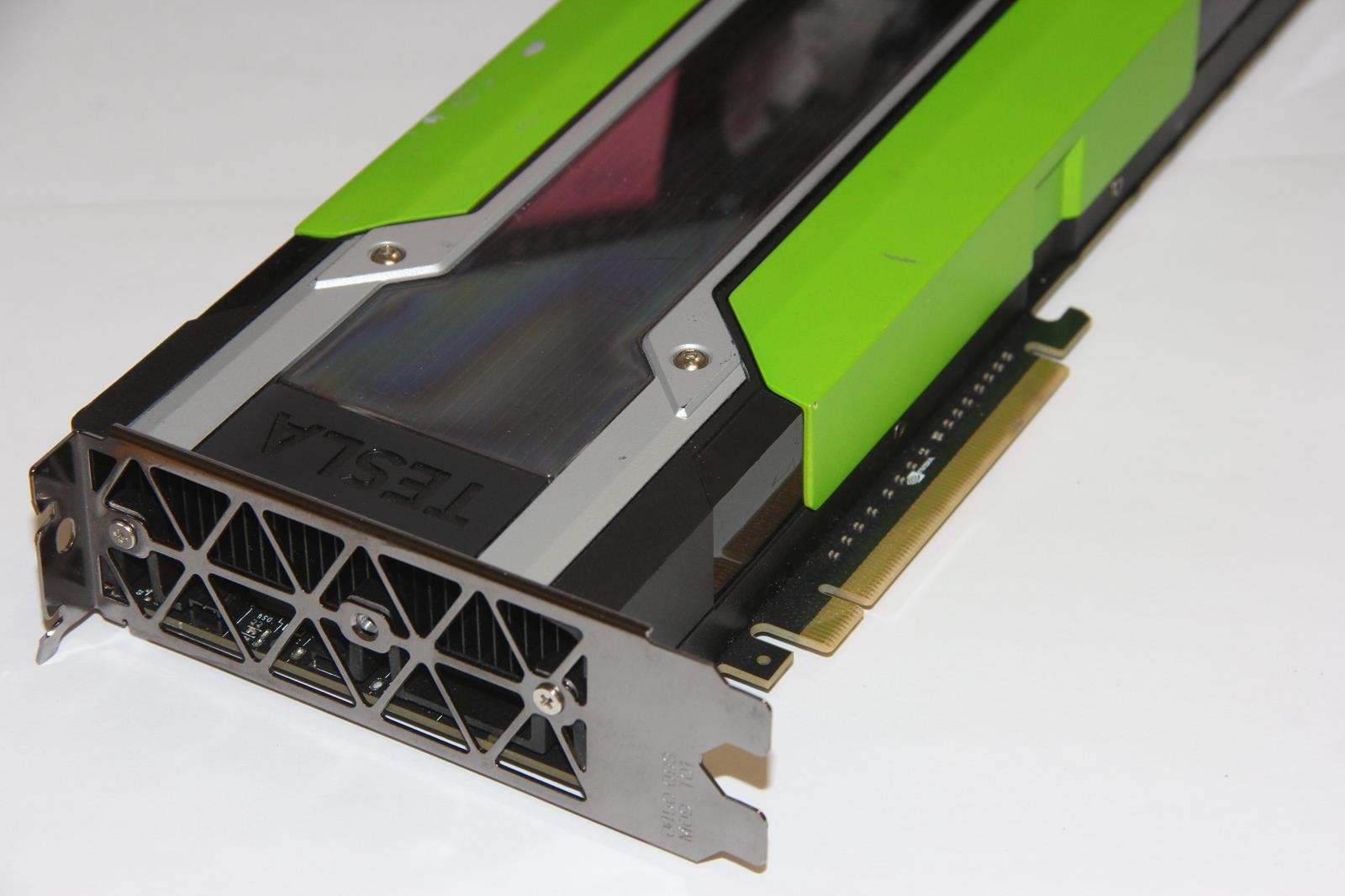 NVIDIA TESLA 669-22080-0200-300 GPU Accelerator