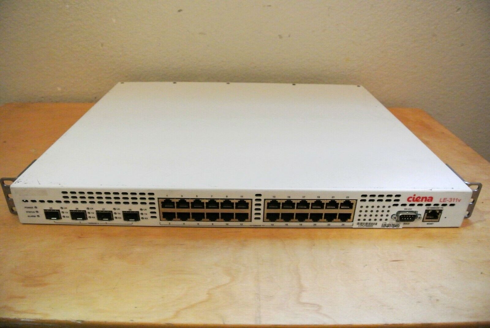Ciena LEAC-0311VB, Lightning Edge 311V Ethernet Delivery Service Switch 24