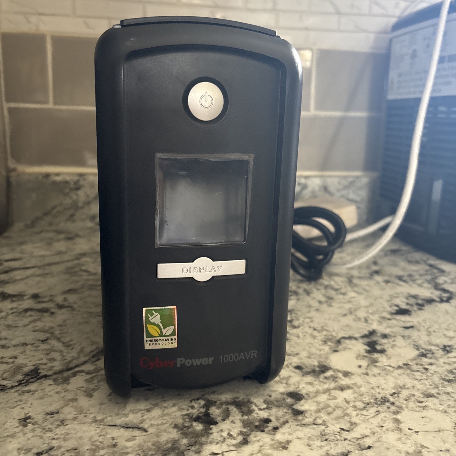 CyberPower 1000 AVR Intelligent LCD UPS CP1000AVRLCD 9 Outlets 600W R-872s