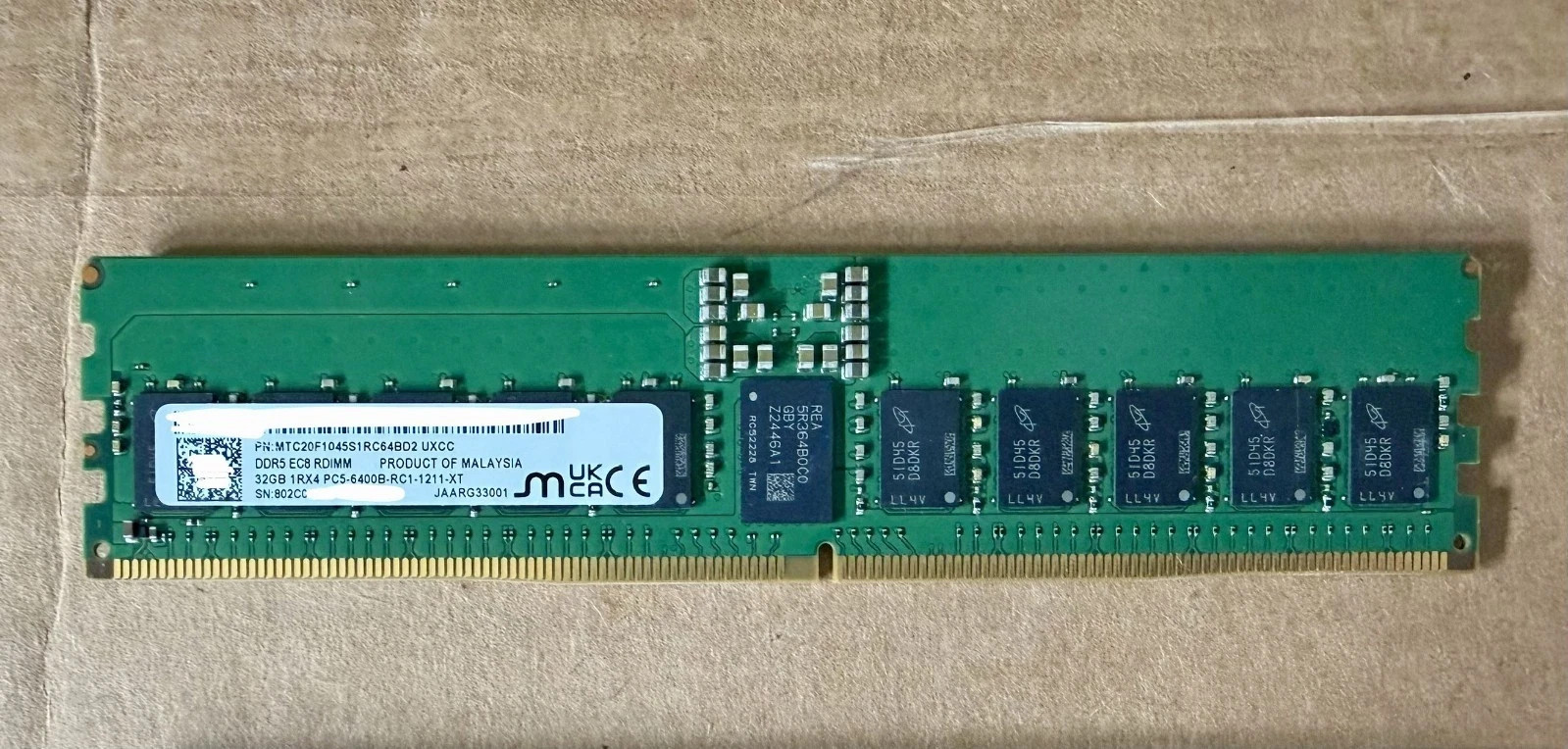 Micron MTC20F1045S1RC64BD2 32GB DDR5-6400 ECC RDIMM 1Rx4 CL52 288-Pin