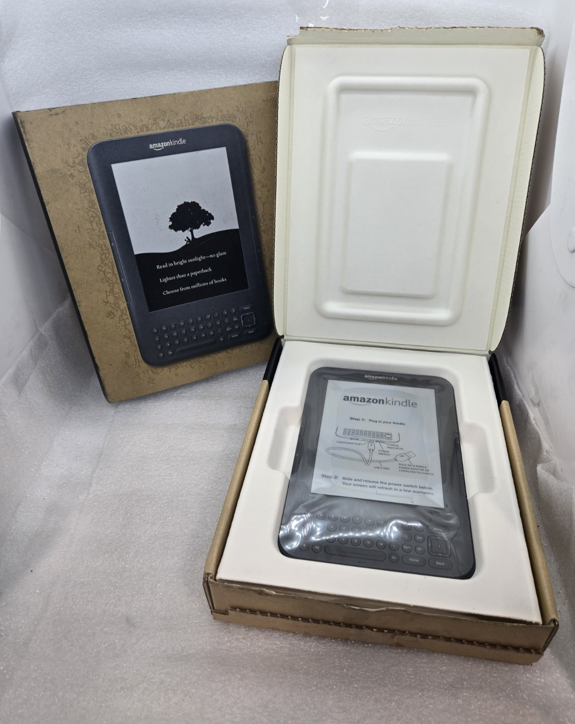 Amazon Kindle 3rd Generation D00901 Gray FAST  c