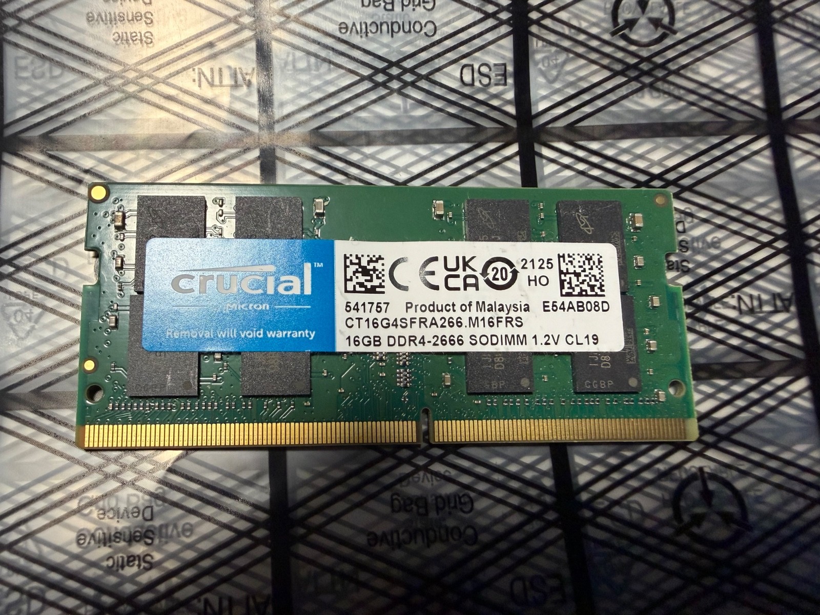 Crucial 16GB DDR4-2666 SODIMM Laptop Memory RAM CT16G4SFRA266.M16FRS