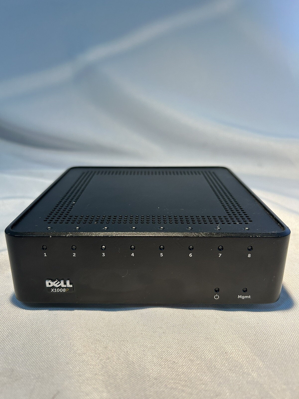 Dell X1008P 8P 1GbE 123W PoE Managed X-Series Switch No Power Adapter