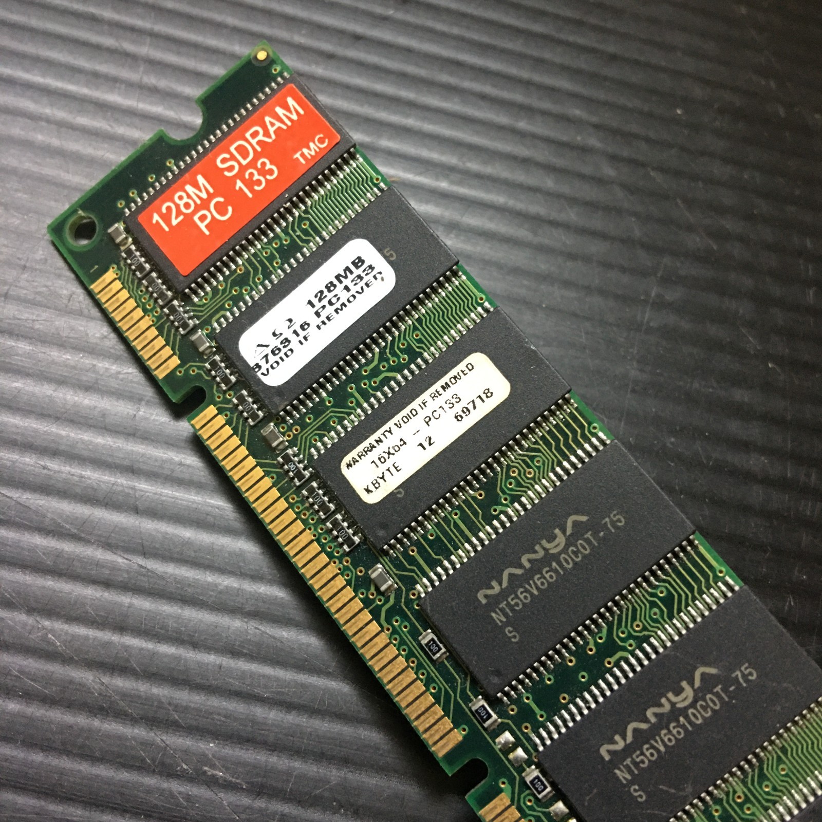 Nanya 128MB PC133 SDRAM Desktop Computer Memory