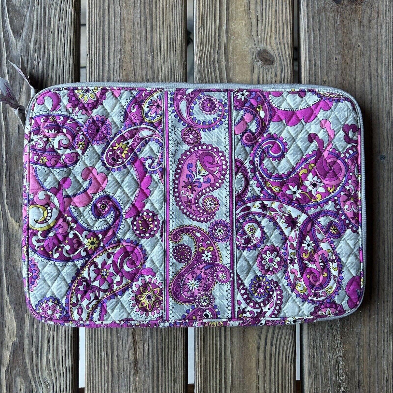 Vera Bradley Gray Pink Paisley Zip Around Quilted 17 x 12 Laptop Sleeve Case