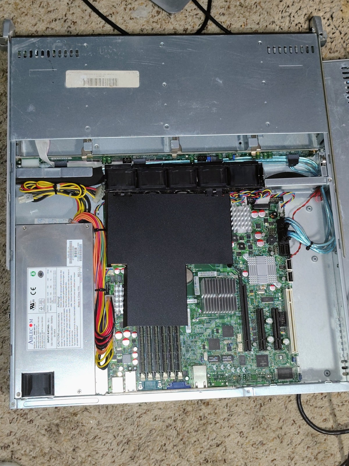 Supermicro X7DCA-L Server Rack-complete W/O HHDs