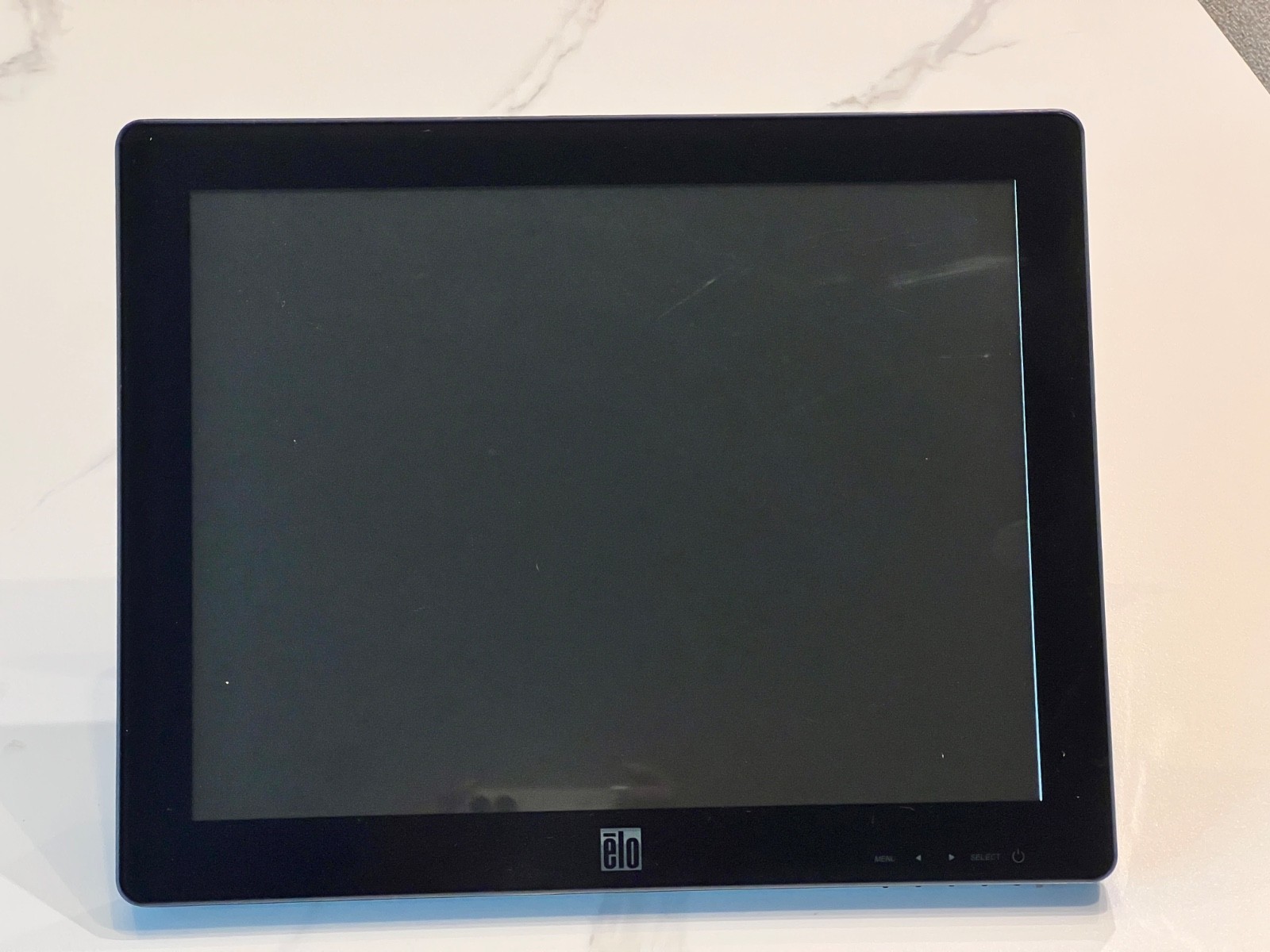 ELO ET1523L 15-inch Touchscreen Monitor ET1523L-8UWA-1-BL-MT-ZB-G (No Adapter)