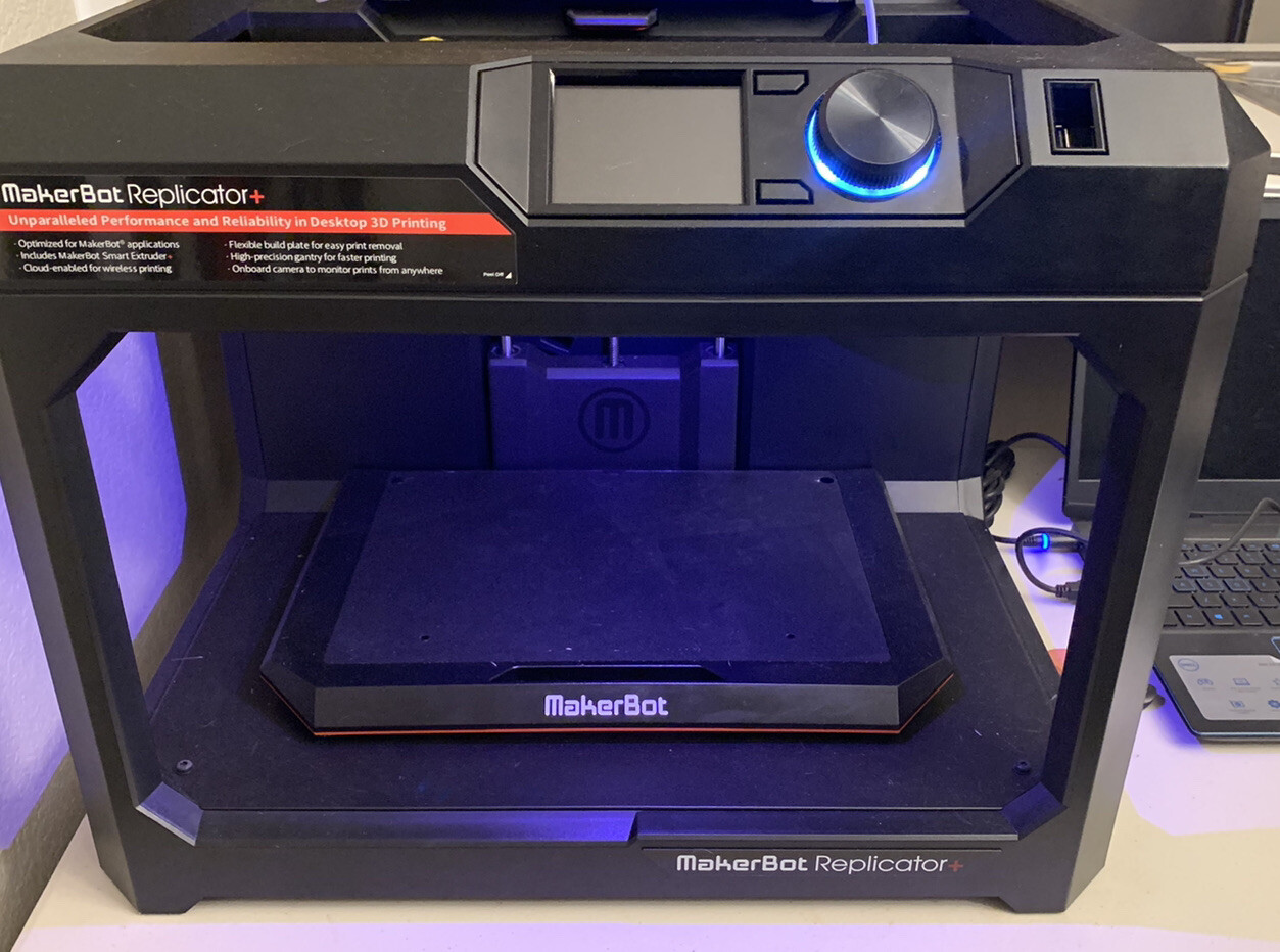 MAKERBOT MP07825 Replicator 3D Printer