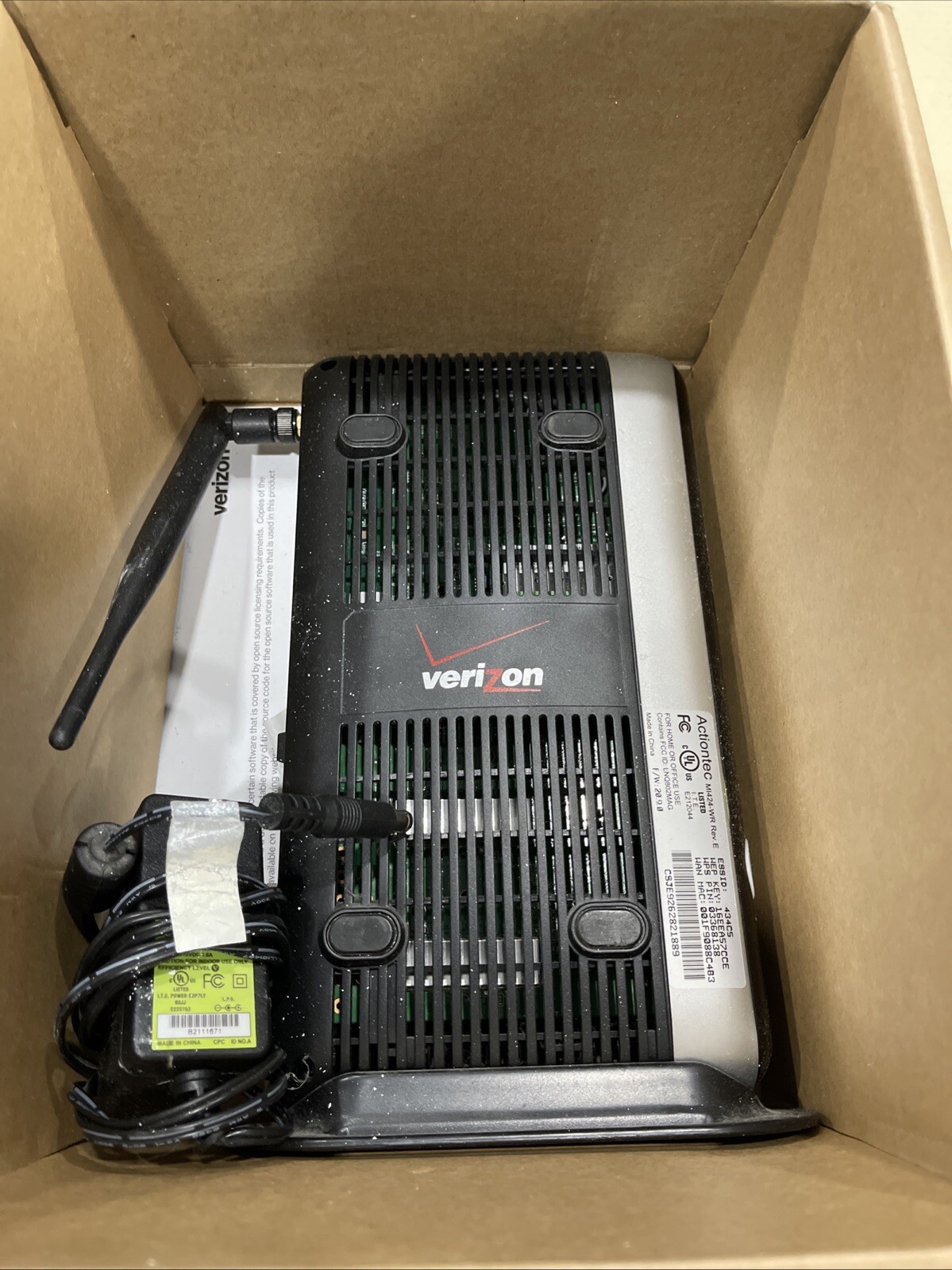 Verizon Actiontec MI424WR Rev E Wireless Broadband Fiber Router